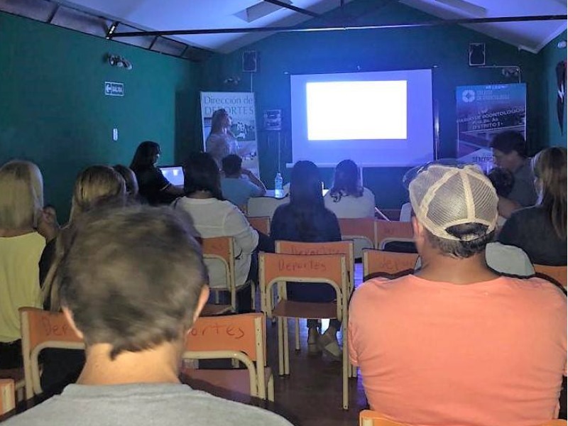 Charla: "La Salud Bucal en el rendimiento deportivo".